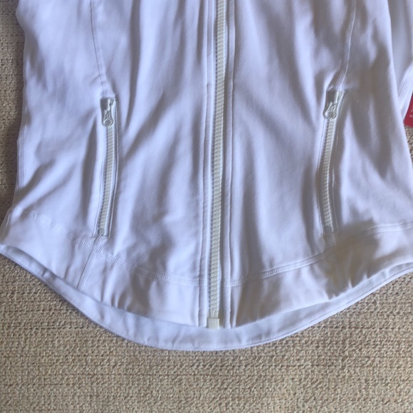 NWT Lululemon Half Moon Jacket - Picture 5 of 9
